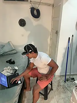 bigdick211292 webcam