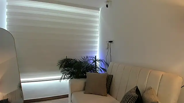 Ori_valentina webcam
