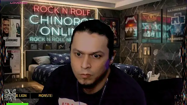 chino_roz live cam on StripChat