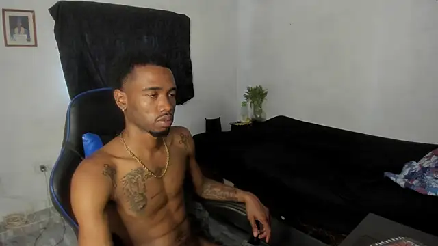 Kofi_exotic_2 webcam
