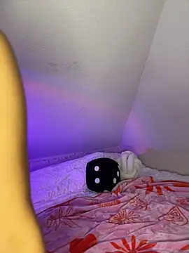 lillytiller webcam