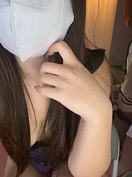 _xiaoxinxin_ live cam on StripChat