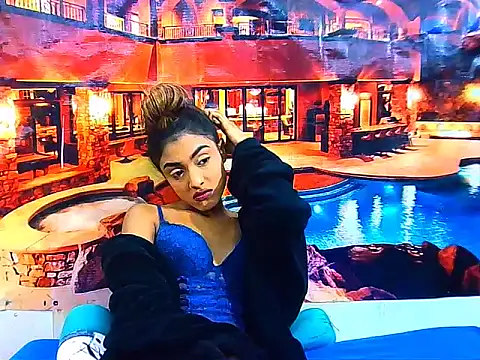IndianPretty14u2Luv webcam