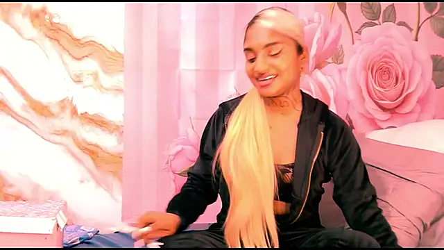 indian_barbie webcam