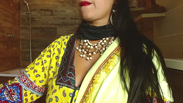 Iniya_Parul webcam