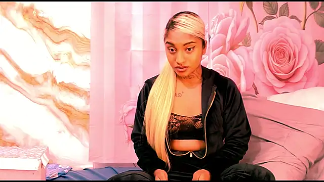 indian_barbie webcam