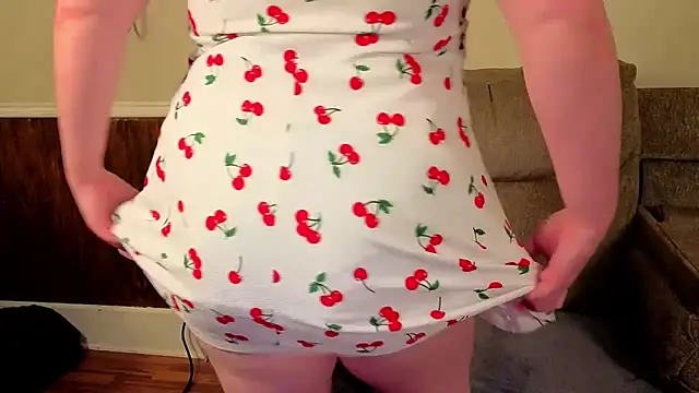 PhatAssBlond webcam