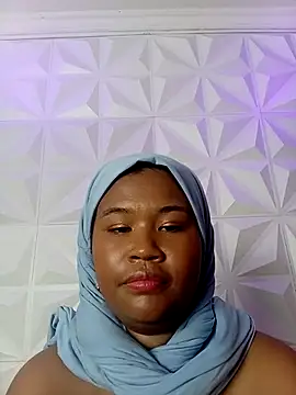 DALILAA_CURVY webcam