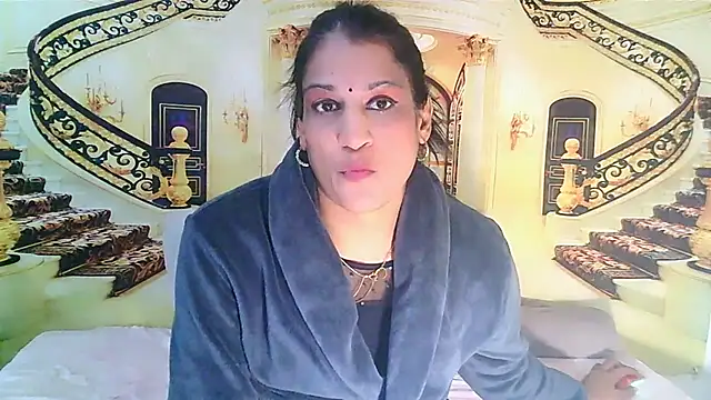 IndianSexcSmyle webcam