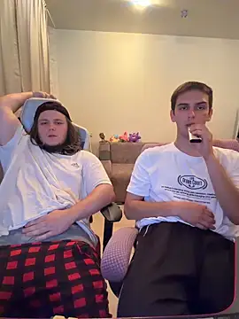 desiredude9 webcam