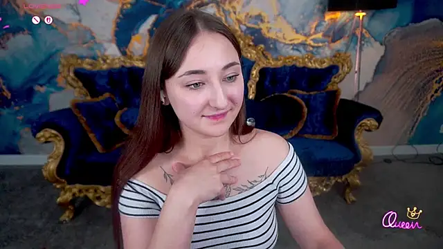SashaDuvalle webcam