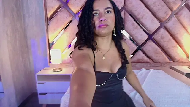 TamaraaHoney webcam