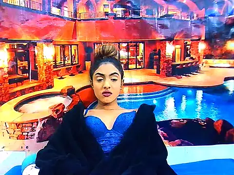 IndianPretty14u2Luv live cam on StripChat