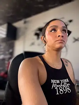 Isabella-Teen webcam