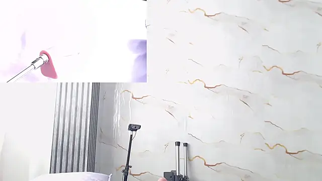 Emma_trons_ webcam