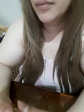 Madam_bezzzoul webcam