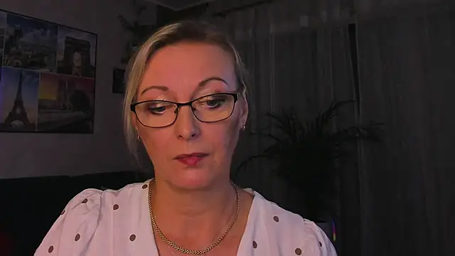 vanessa_chat live cam on StripChat