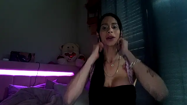lolateton live cam on StripChat