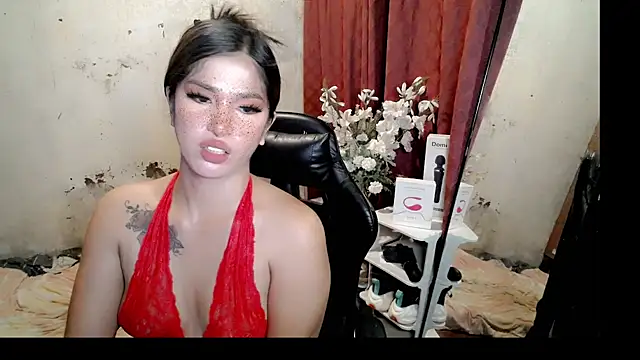 yanaleciousxx webcam