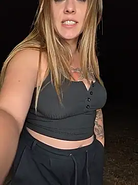 Luna_Lynn live