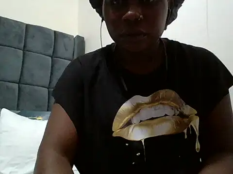 yummyychocolate_ webcam