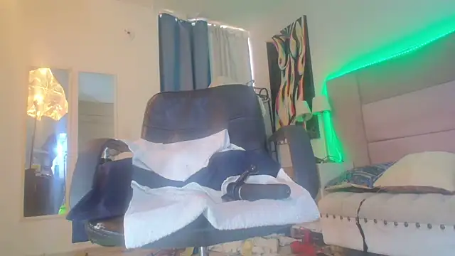 lizzy_squirt webcam