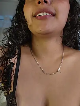 Lucy_Marin webcam