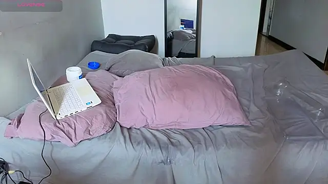 Matiashorney webcam