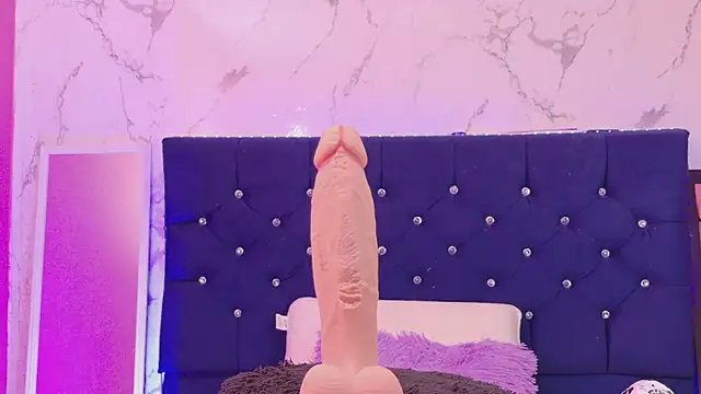 Dakotaa_Johnson webcam