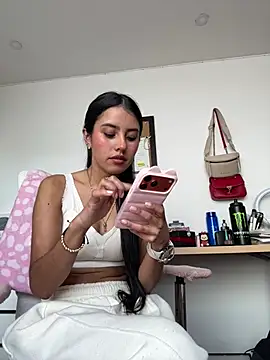 Victoria_alson live cam on StripChat
