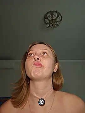 ooopsitscandy live cam on StripChat