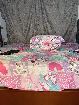 Soe_Lara webcam