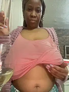 wettitiesxxx (F milf) - 800