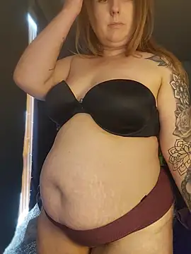 TattedMamaXOXO webcam