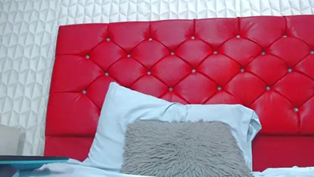 Alana_Jobs webcam