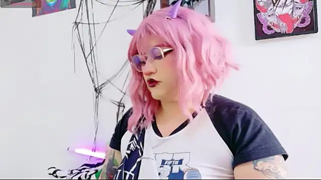 XxGreenGoodxX webcam