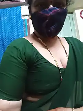 chikki_20 (F milf) - Ice on boobs 😋
