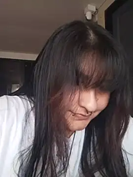 LauraHorny69 webcam