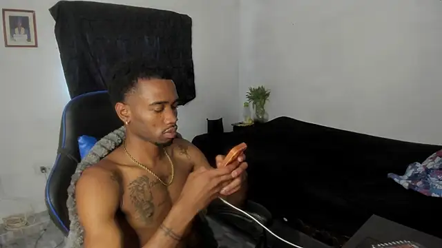 Kofi_exotic_2 live cam on StripChat