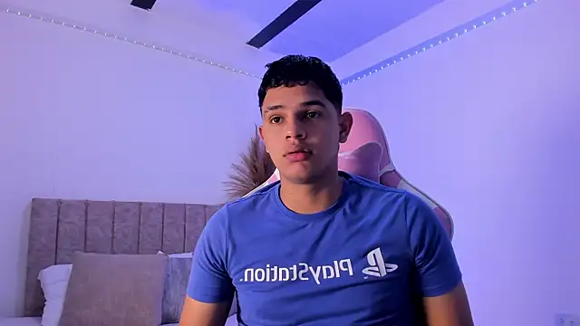 Adrian_Prime_ webcam