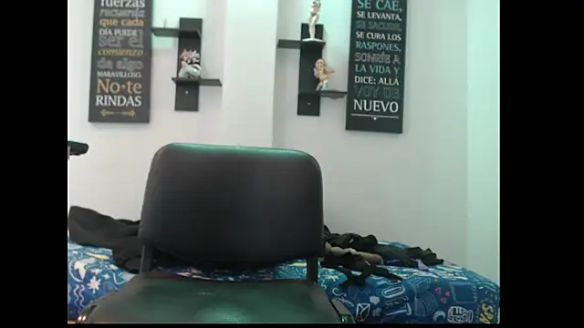 maria_paula___ webcam