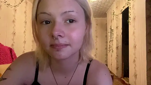 VerdieVillanveva live cam on StripChat