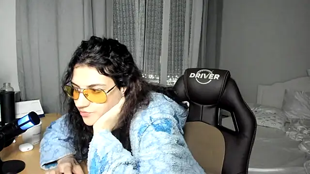 AmeliaInAmber webcam