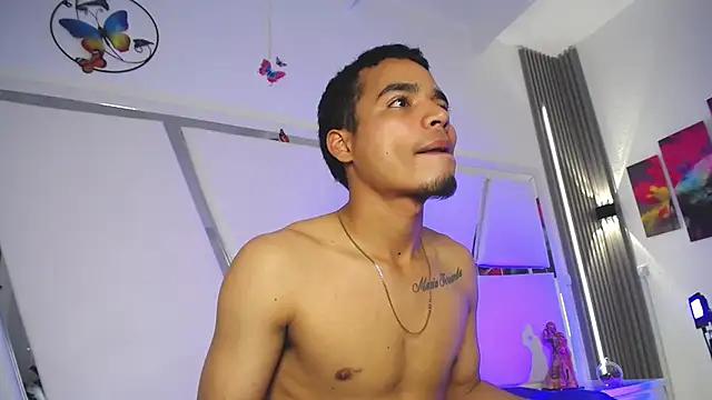 Amber_and_Tyler_ webcam