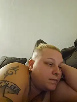 PEGGY_S live cam on StripChat