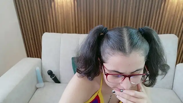 feelena_mysoull live cam on StripChat