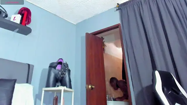Coco_Kiss webcam