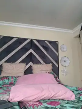 Spotty_Coochie webcam