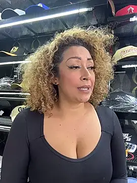 Katti_Barrera webcam