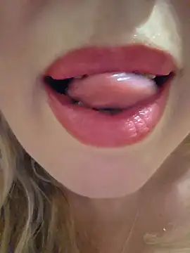 Irina3718 webcam